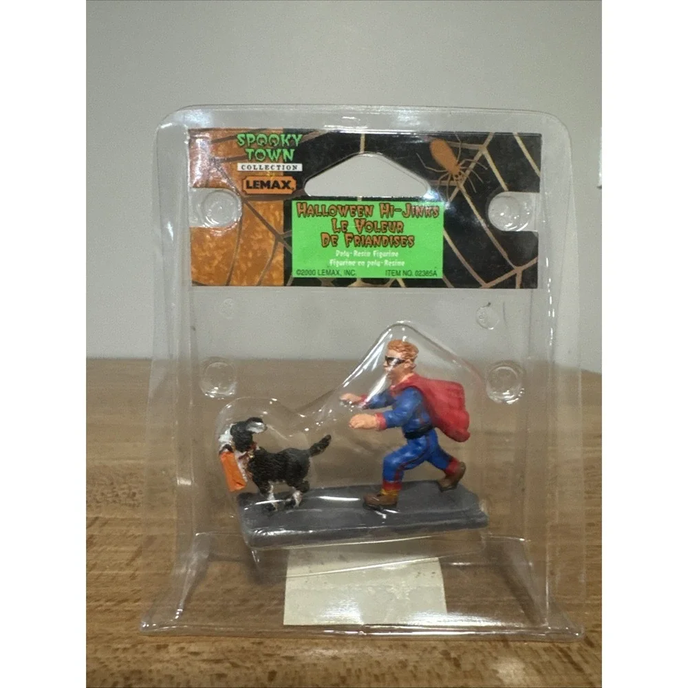 Lemax Spooky Town Halloween Hi-Jinks 02385 Super Hero Chasing Dog Figure~New
